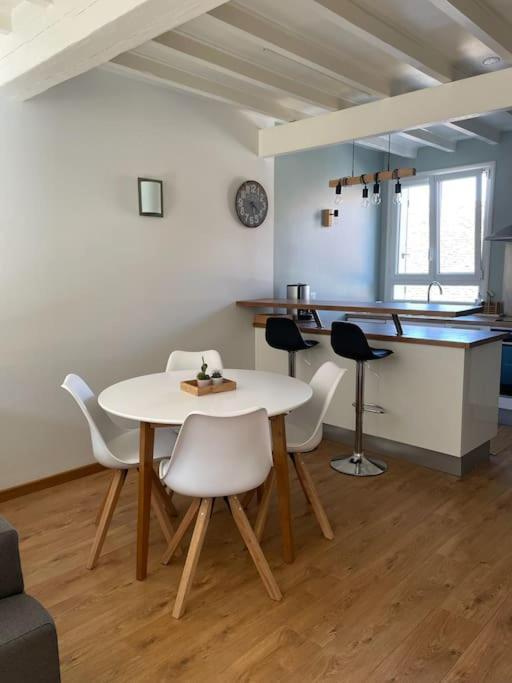 Tiny Paradise - 2 Bedrooms Apartment Montigny-sur-Loing Extérieur photo